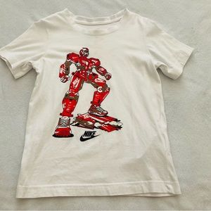 NIKE tee- tops 6 little kids